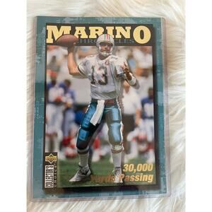 1995 Collector's Choice Dan Marino Chronicles #DM5 Miami Dolphins HOF Encased